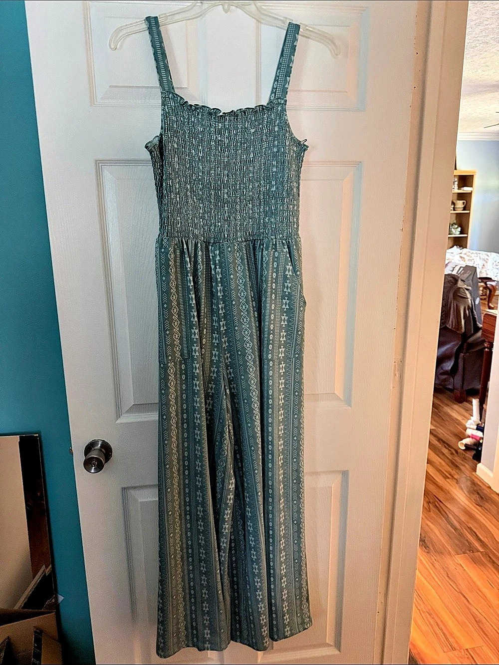 Geometric Maxi jumpsuit in Green Size XL Like New